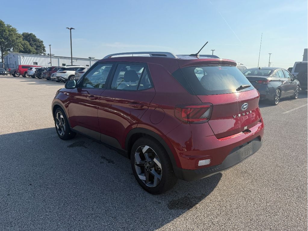 2025 Hyundai VENUE SEL