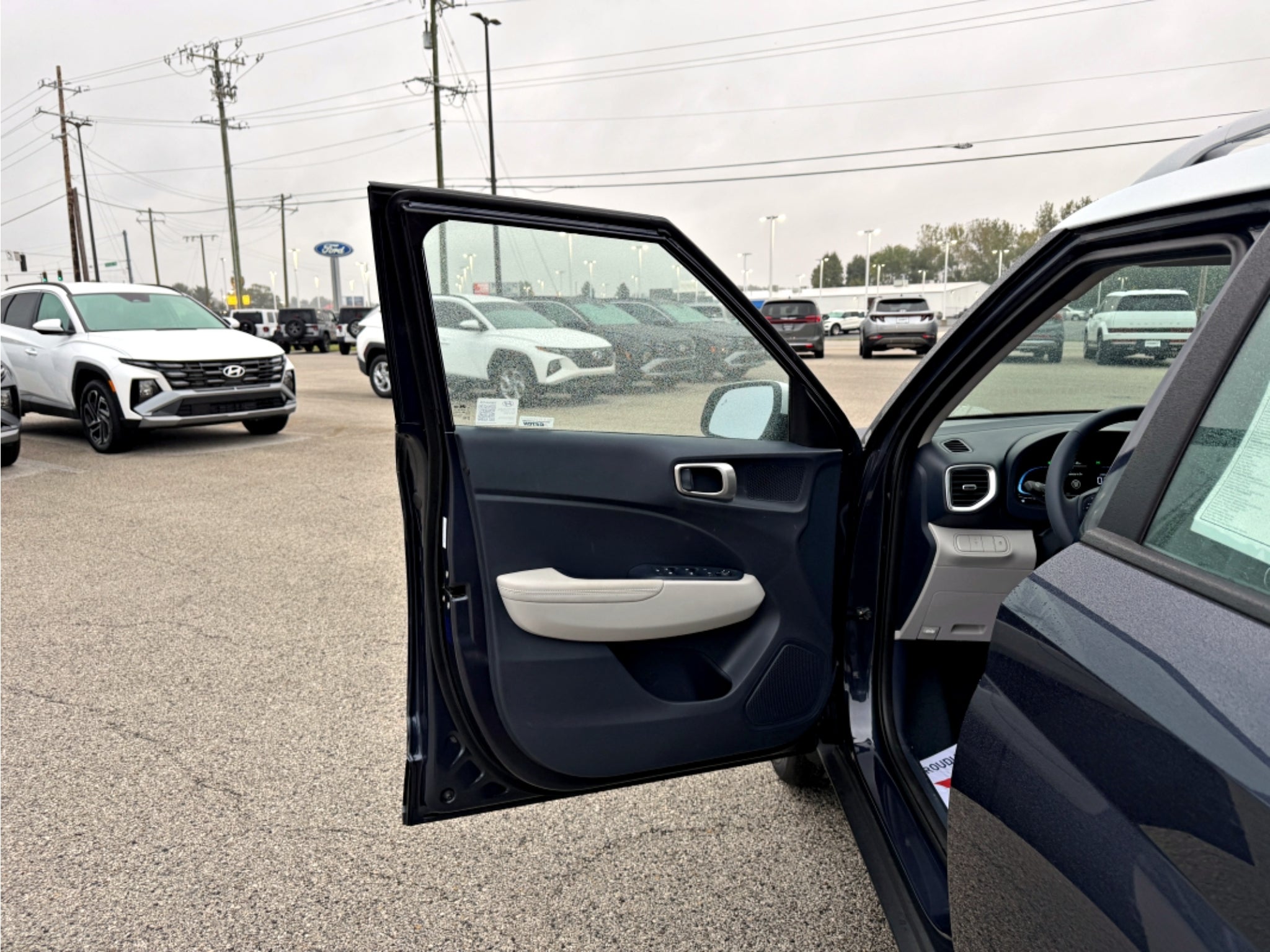 2026 Hyundai Venue SEL - Photo 16