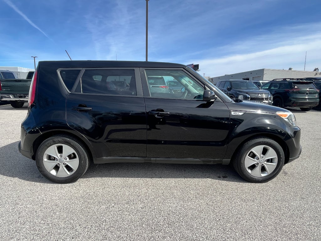 2016 Kia Soul Base