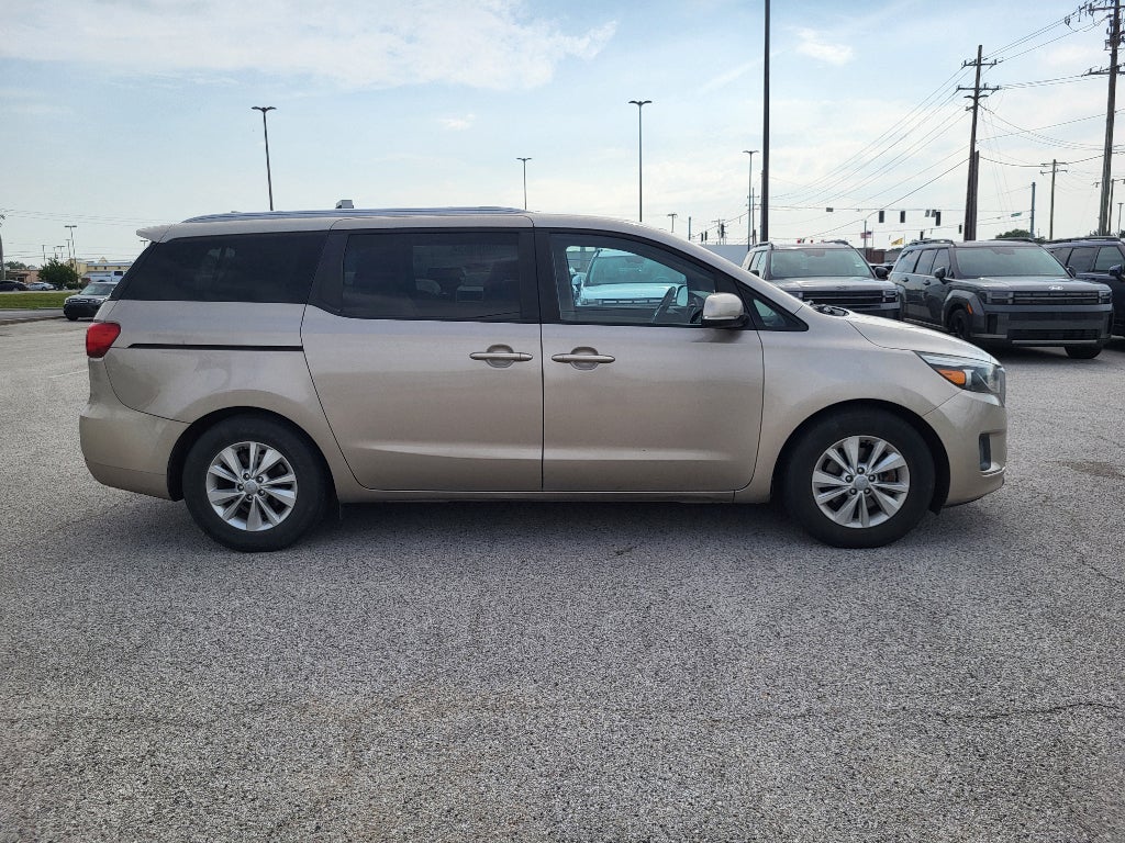 2016 Kia Sedona LX