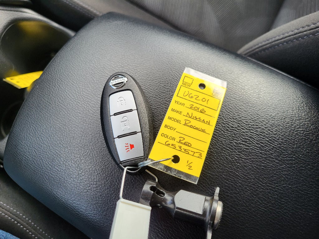 2016 Nissan Rogue SV