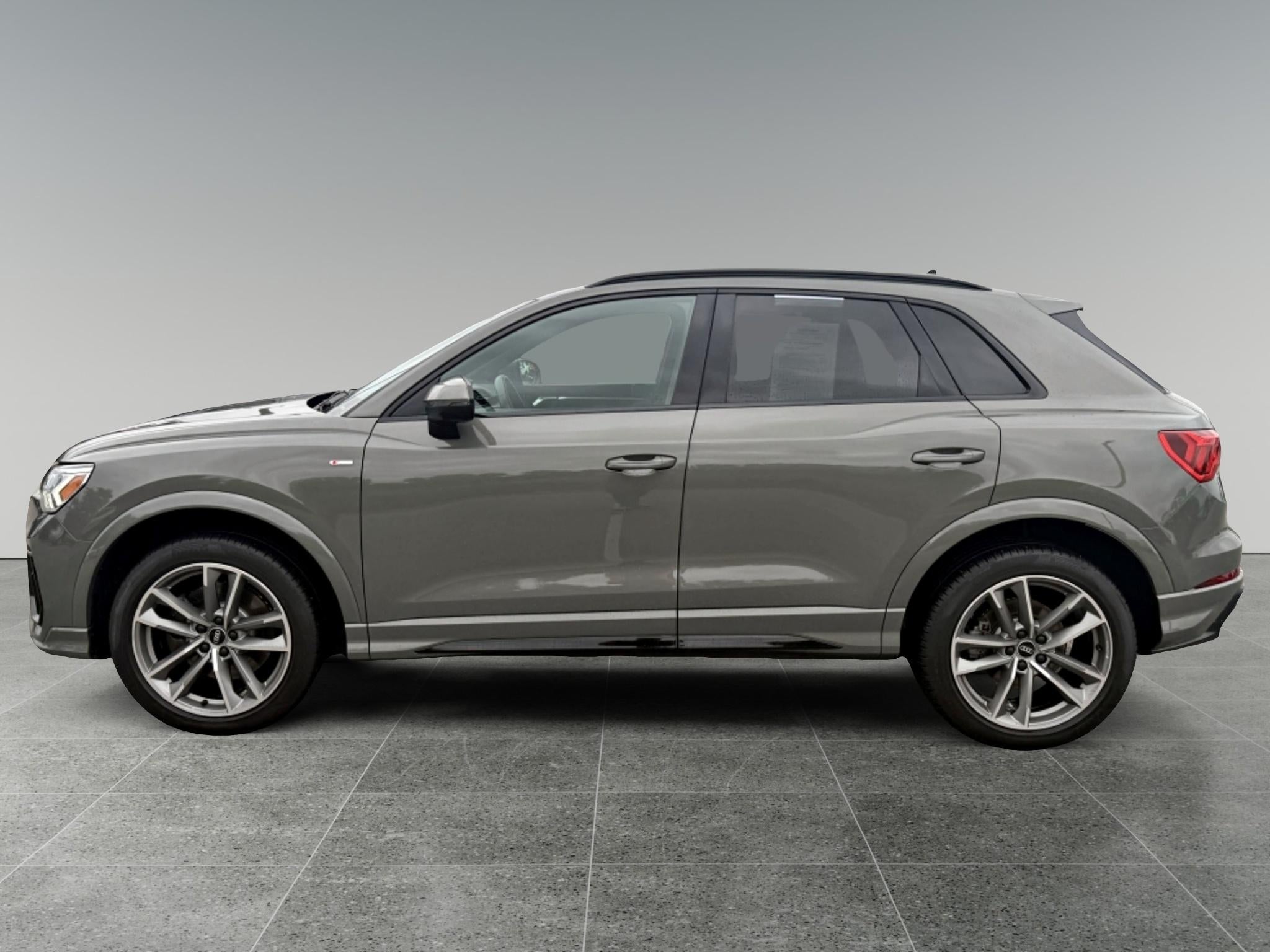 2022 Audi Q3 S line Premium Plus