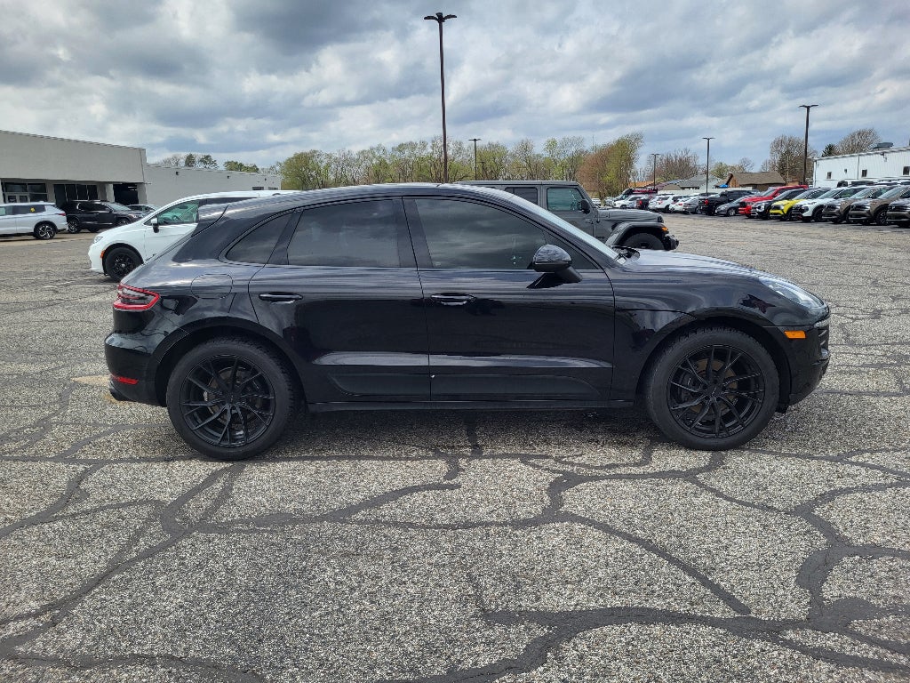 2018 Porsche Macan Sport Edition