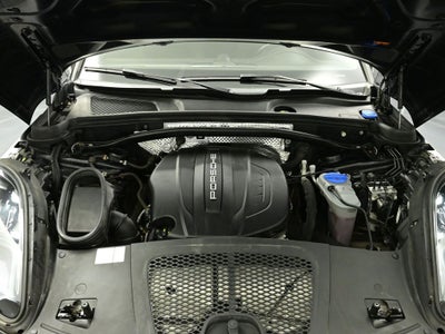 2018 Porsche Macan Sport Edition