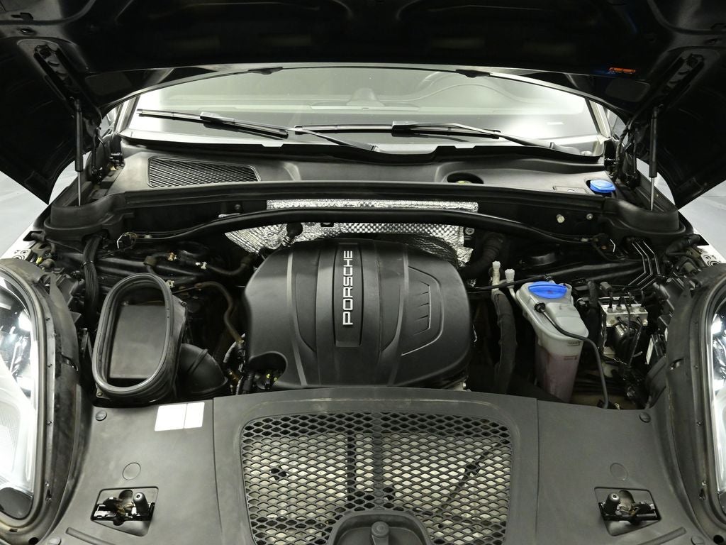 2018 Porsche Macan Sport Edition