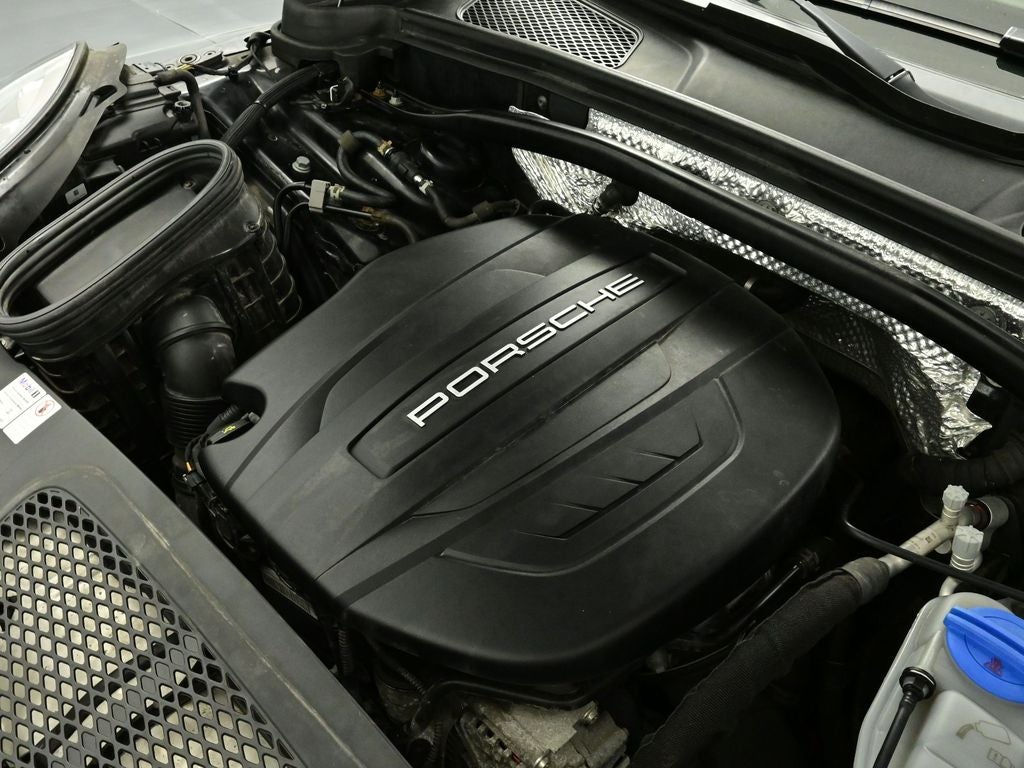 2018 Porsche Macan Sport Edition