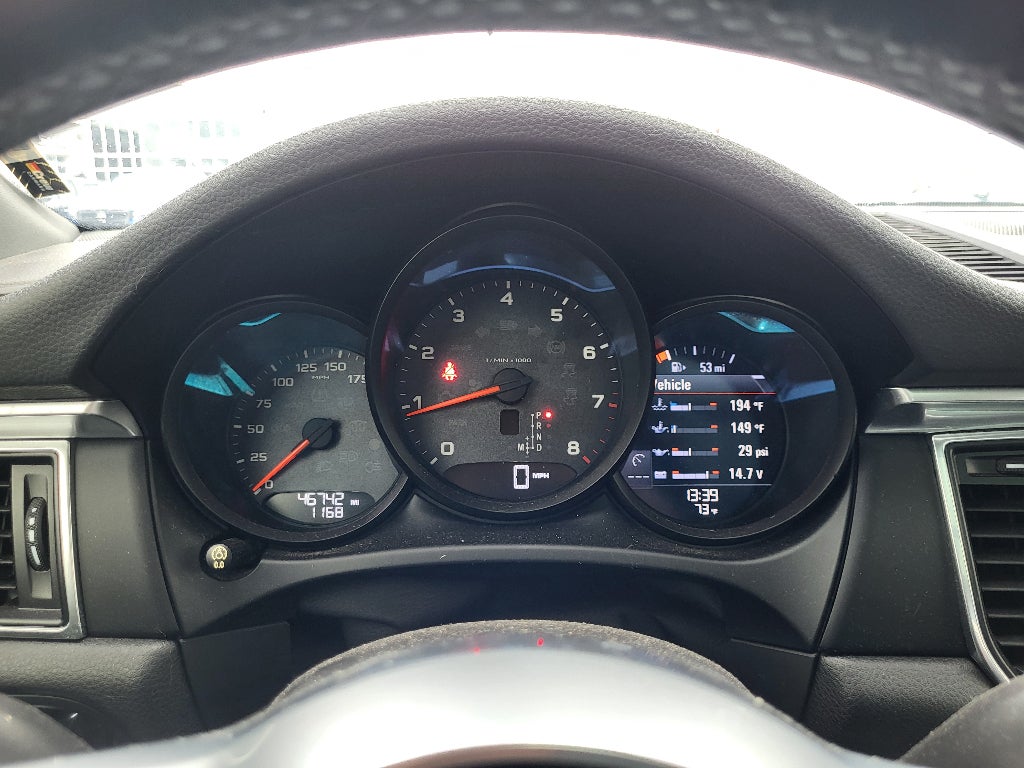 2018 Porsche Macan Sport Edition